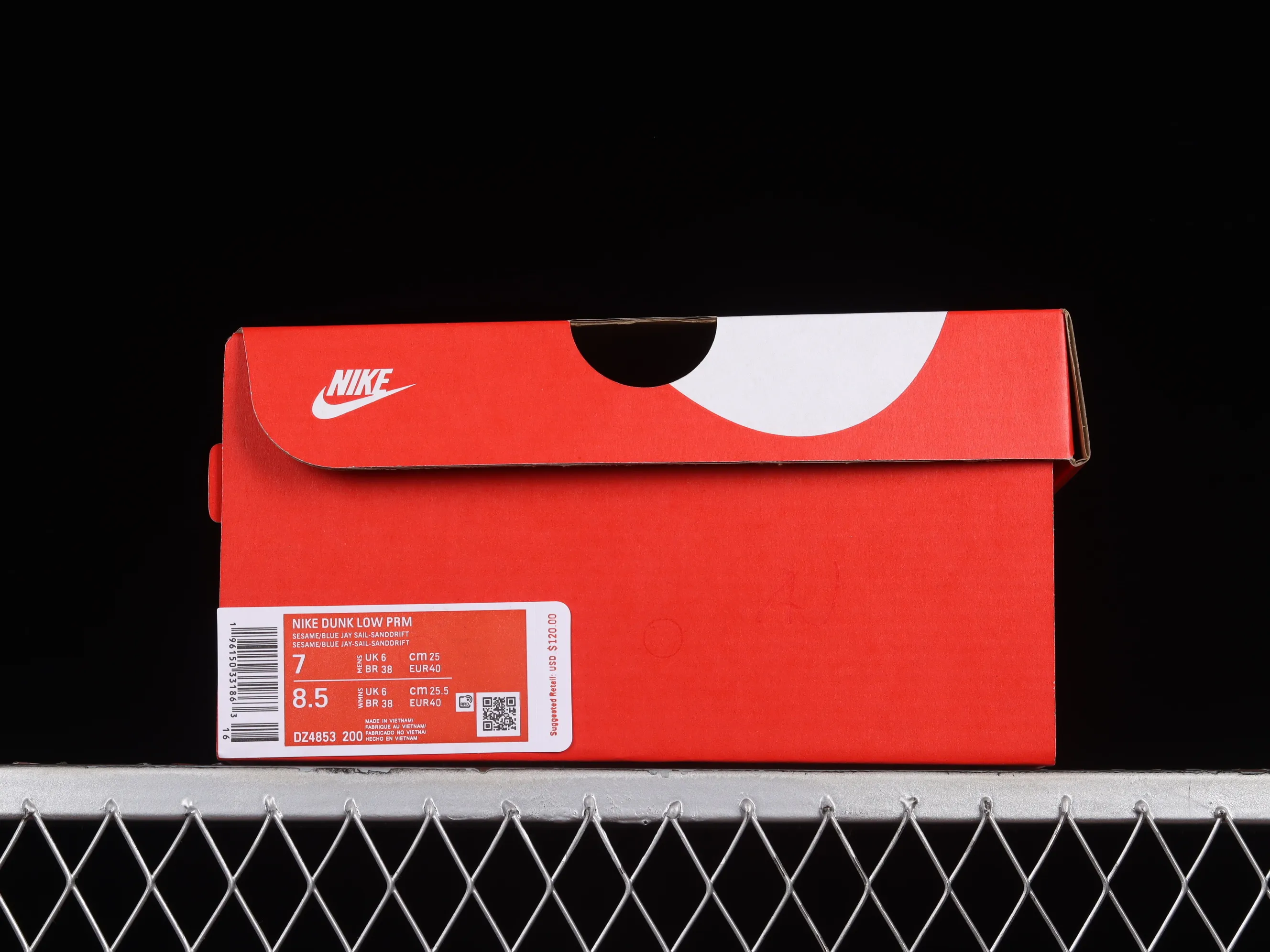 All categories Nk SB Dunk Series Nk SB Dunk Low low-top sneakers Pure original version Nk SB Dunk Low "Sesame" light brown sesame color SB low-top sports and leisure sneakers DZ4853-200